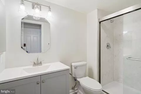 Bath - 7640 Provincial Dr #308, Mclean, VA 22102 photo 1 of 2