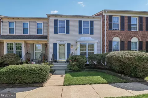 3729 Foxfield Ln, Fairfax, VA 22033
