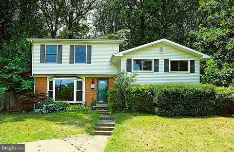 7613 Gaylord Dr, Annandale, VA 22003