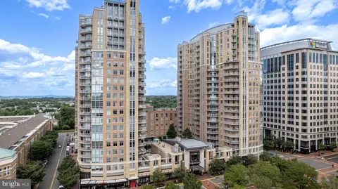 11990 Market St #1714, Reston, VA 20190