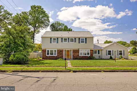 4300 Margin Way, Fairfax, VA 22033