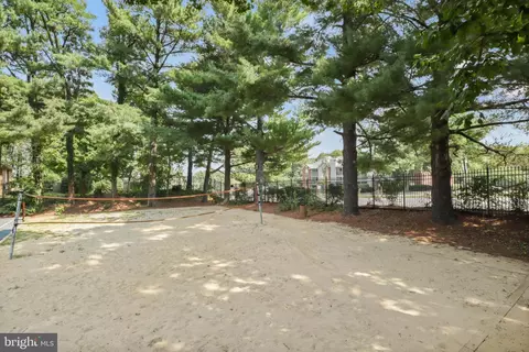 8340 Greensboro Dr #421, Mclean, VA 22102 photo 31