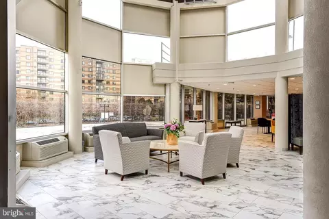 8340 Greensboro Dr #421, Mclean, VA 22102 photo 11