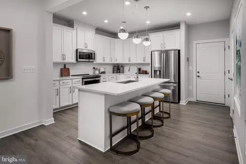 4676 Westfields Blvd, Chantilly, VA 20151 photo 4