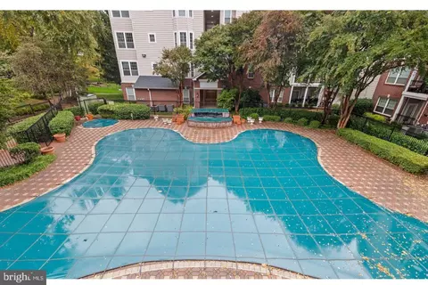 Exterior - 1601 Spring Gate Dr #1302, Mclean, VA 22102 photo 3 of 5