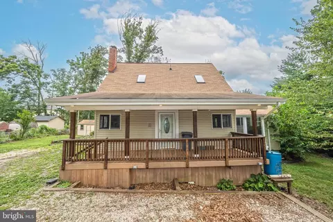 4127 Bennett Dr, Annandale, VA 22003