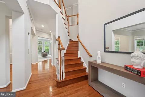 6244 Rolling Spring Ct, Springfield, VA 22152 photo 5