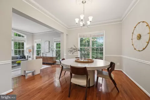 6244 Rolling Spring Ct, Springfield, VA 22152 photo 8