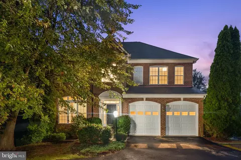 6244 Rolling Spring Ct, Springfield, VA 22152 photo 4