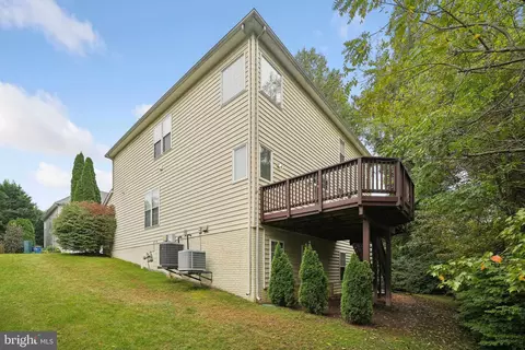 6244 Rolling Spring Ct, Springfield, VA 22152 photo 36