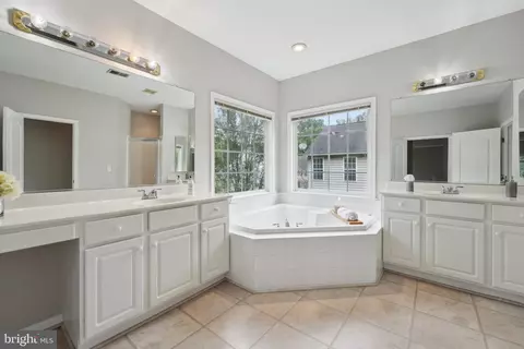 6244 Rolling Spring Ct, Springfield, VA 22152 photo 30