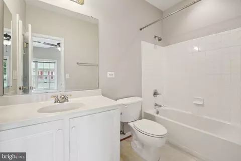 6244 Rolling Spring Ct, Springfield, VA 22152 photo 21