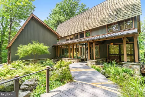 718 Bulls Neck Rd, Mclean, VA 22102