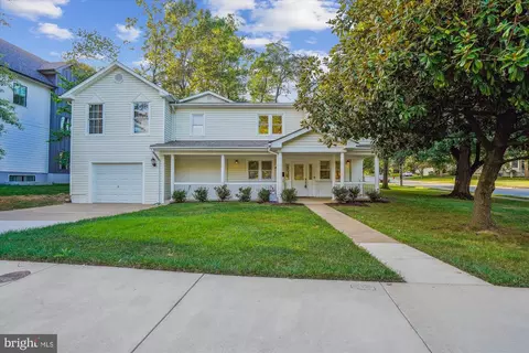 118 Elmar Dr SE, Vienna, VA 22180