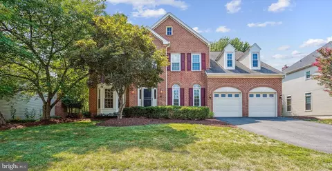 6170 Hidden Canyon Rd, Centreville, VA 20120