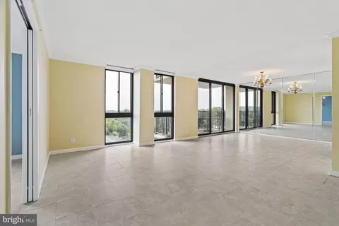 6800 Fleetwood Rd #1023, Mclean, VA 22101