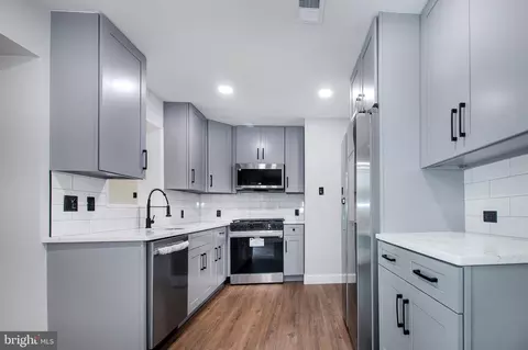 6210 Hibbling Ave, Springfield, VA 22150