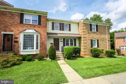 4307 Greenberry Ln, Annandale, VA 22003