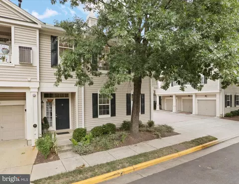 11401 D Gate Hill Pl #67, Reston, VA 20194