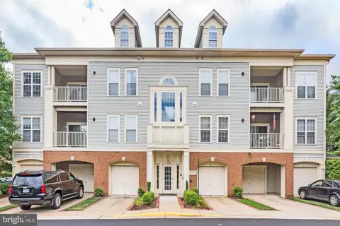 11338 Westbrook Mill Ln #203, Fairfax, VA 22030