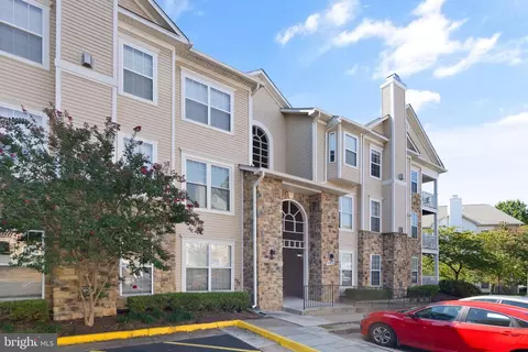5921 Founders Crossing Ct #302, Alexandria, VA 22310
