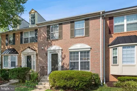 7506 Digby Grn, Alexandria, VA 22315