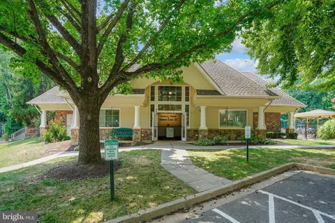 8017 Agin Ct, Mclean, VA 22102 photo 46