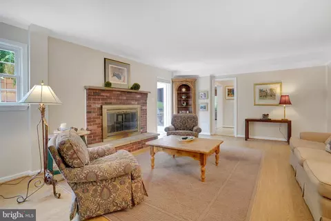 8017 Agin Ct, Mclean, VA 22102 photo 20