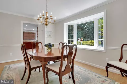 8017 Agin Ct, Mclean, VA 22102 photo 12