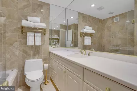 8017 Agin Ct, Mclean, VA 22102 photo 34