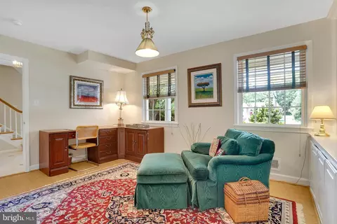 8017 Agin Ct, Mclean, VA 22102 photo 6