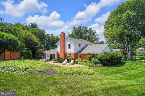 8017 Agin Ct, Mclean, VA 22102 photo 37