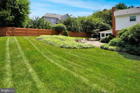 8017 Agin Ct, Mclean, VA 22102 photo 38