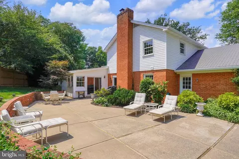 8017 Agin Ct, Mclean, VA 22102 photo 26