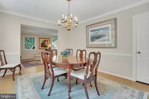8017 Agin Ct, Mclean, VA 22102 photo 13