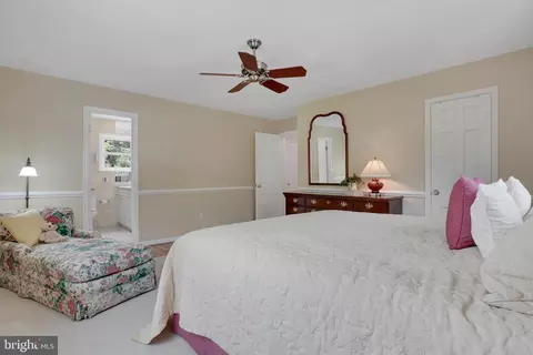 8017 Agin Ct, Mclean, VA 22102 photo 30