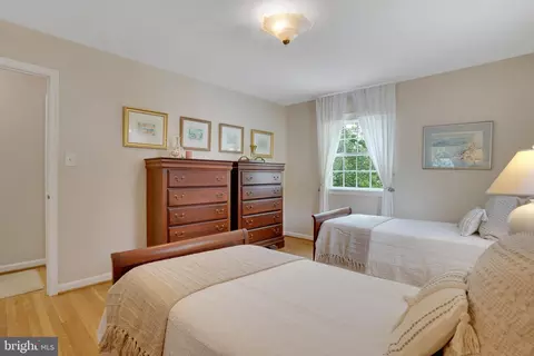 8017 Agin Ct, Mclean, VA 22102 photo 33
