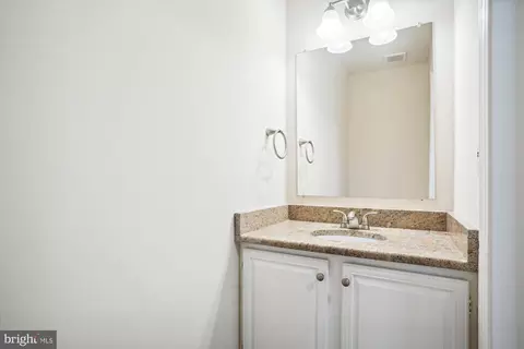10329 Mockingbird Pond Ct, Burke, VA 22015 photo 18