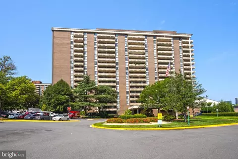 1800 Old Meadow Rd #515, Mclean, VA 22102