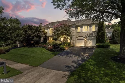 12606 Tolman Rd, Fairfax, VA 22033