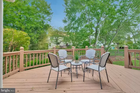 Exterior - 2605 Barnside Ct, Herndon, VA 20171 photo 10 of 17