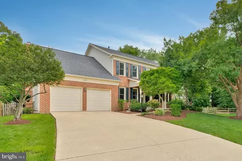 Exterior - 2605 Barnside Ct, Herndon, VA 20171 photo 5 of 17