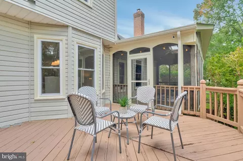 Exterior - 2605 Barnside Ct, Herndon, VA 20171 photo 12 of 17