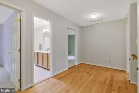 Entry Way - 2605 Barnside Ct, Herndon, VA 20171 photo 7 of 7