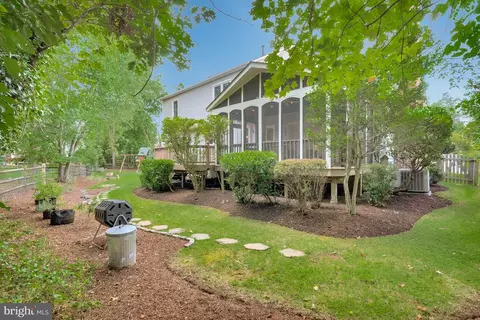 Exterior - 2605 Barnside Ct, Herndon, VA 20171 photo 17 of 17