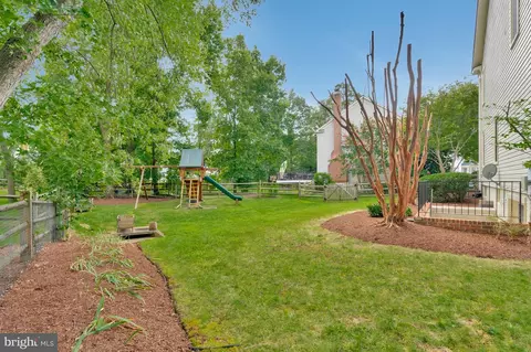 Exterior - 2605 Barnside Ct, Herndon, VA 20171 photo 13 of 17