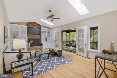 Living - 2605 Barnside Ct, Herndon, VA 20171 photo 5 of 5