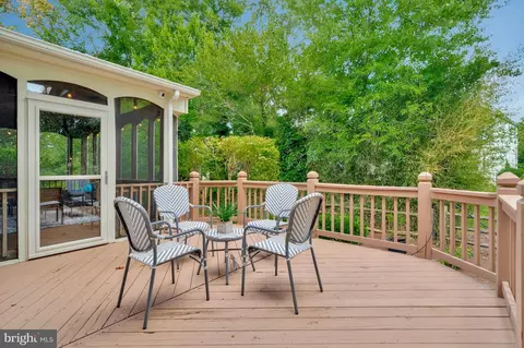Exterior - 2605 Barnside Ct, Herndon, VA 20171 photo 11 of 17