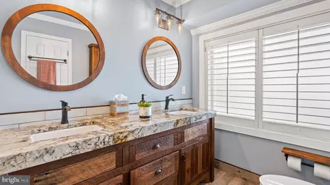 12083 Edgemere Cir, Reston, VA 20190 photo 17