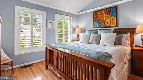 12083 Edgemere Cir, Reston, VA 20190 photo 15